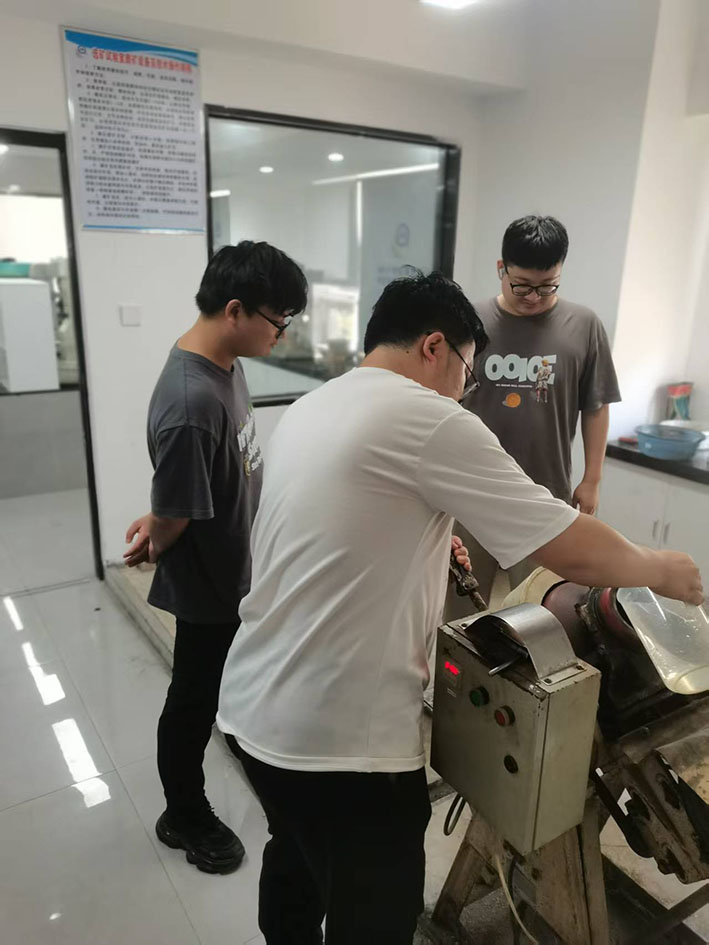 湖南华麒资源环境科技发展有限公司,矿物加工,铅锌选矿,选矿药剂,废水治理,无石灰选矿,矿山废水,低碱度浮选